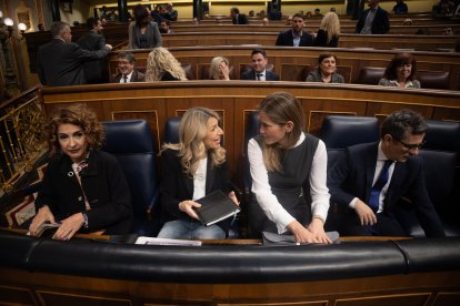 Archivo - (I-D) La vicepresidenta primera María Jesús Montero; la vicepresidenta segundaYolanda Díaz; la vicepresidenta tercera, Sara Aagesen y el ministro de la Presidencia, Relaciones con las Cortes y Justicia, Félix Bolaños.