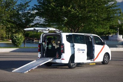 (Foto de ARCHIVO)
Vehículo adaptado en el Adapta Tour 2025 de Ford España

REMITIDA / HANDOUT por FORD ESPAÑA
Fotografía remitida a medios de comunicación exclusivamente para ilustrar la noticia a la que hace referencia la imagen, y citando la procedencia de la imagen en la firma
22/5/2025