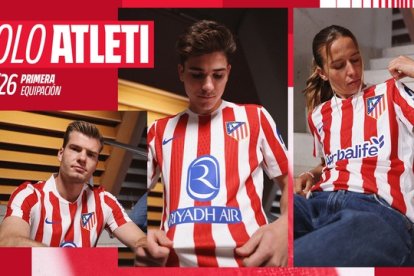 El Atlético de Madrid presenta la nueva camiseta para la temporada 2025-26.
