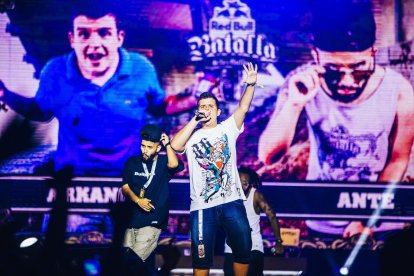 Arkano, winner of the 2015 Red Bull Batalla de los Gallos, performs on the stage in Alicante, Spain, on July 18th 2015