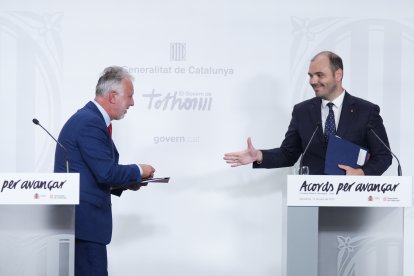 (Foto de ARCHIVO)
El Consejero de la Presidencia Albert Dalmau Miranda (d), y el ministro de Política Territorial y Memoria Democrática de España, Ángel Víctor Torres (i).
David Zorrakino / Europa Press
14/7/2025
