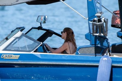 Cristina Lasvignes aprovechó sus horas libres para escaparse al Pantano de San Juan.