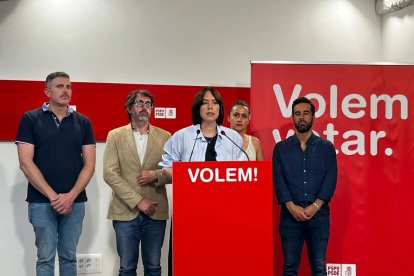 Diana Morant, con la cúpula del PSPV, comparece para defender a José María Ángel