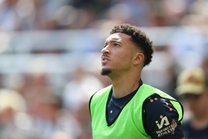NEWCASTLE UPON TYNE, ENGLAND - MAY 11: Substitute, Jadon Sancho of Chelsea looks on during the Premier League match between Newcastle United FC and Chelsea FC at St James' Park on May 11, 2025 in Newcastle upon Tyne, England. (Photo by George Wood/Getty Images)
