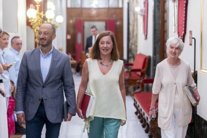 vicepresidente primero de la Mesa del Congreso, Alfonso Rodríguez Gómez de Celis, la presidenta del Congreso, Francina Armengol y la secretaria segunda de la Mesa del Congreso, Isaura Leal