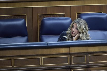 La vicepresidenta segunda y ministra de Trabajo, Yolanda Díaz, durante un pleno en el Congreso de los Diputados