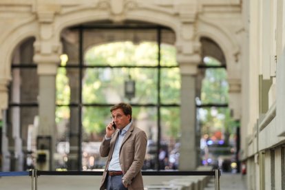 El alcalde de Madrid en Cibeles este domingo.