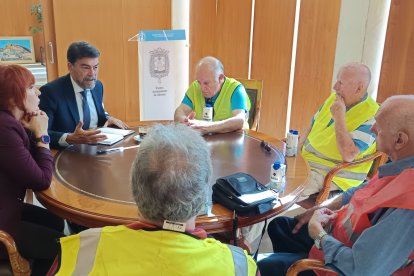 Barcala en una reunión