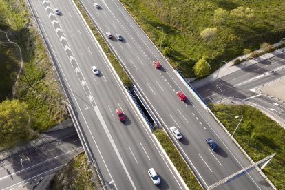 Anfac, coches, carreteras, vehículos eléctricos, objetivos UE.