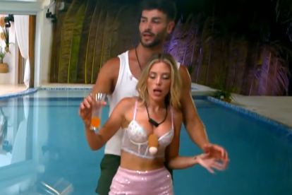 Claudia y Gerard en Villa Playa, La Isla de las Tentaciones 9