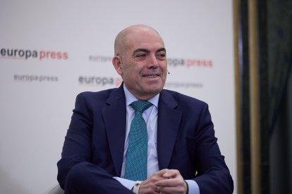 El presidente de ATA y vicepresidente de la CEOE, Lorenzo Amor, interviene durante un Encuentro Informativo de Europa Press en el Hotel InterContinental Madrid.
Jesús Hellín / Europa Press
04 FEBRERO 2025