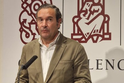 El nuevo portavoz del PPCV en su primera comparecencia tras asumir el cargo