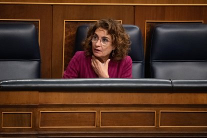 La vicepresidenta primera y ministra de Hacienda, María Jesús Montero.