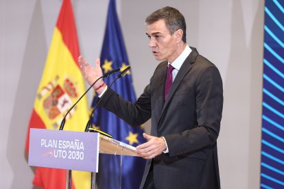 Sánchez presentando el Plan Auto 2030