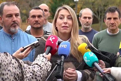 La presidenta de la Junta de Extremadura y candidata del PP, María Guardiola en Hervás Cáceres)