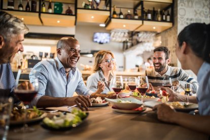 Las cenas de empresa  suelen ser un punto de reunión entre trabajadores estos días de navidad