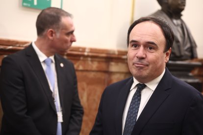 El presidente de la generalitat Valenciana, Juanfran Pérez Llorca, durante el acto institucional por el Día de la Constitución, en el Congreso de los Diputados