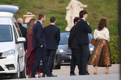 Juan Urdangarin, Pablo Urdangarin, Miguel Urdangarin y Johanna Zott en El Pardo.
