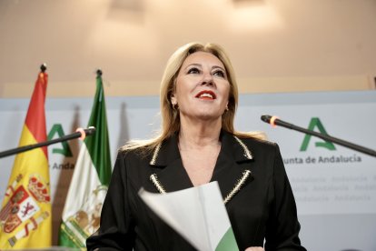 La consejera de Economía, Hacienda y Fondos Europeos de la Junta de Andalucía y portavoz del Gobierno, Carolina España.