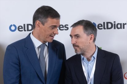 Pedro Sánchez e Ignacio Escolar, en 2024.