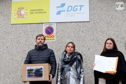 Entrega de firmas.