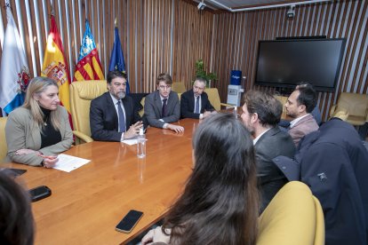 Reunión entre los representantes de automoción y Gibierno turco y la firma DGV de Alicante.