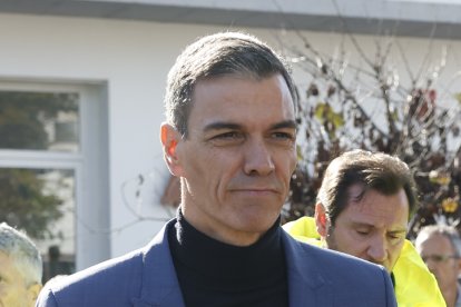 Pedro Sánchez, en Adamuz, este lunes 19 de enero.