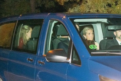 Las Infantas Elena y Cristina, llegan al Pardo el día del 18 cumpleaños de Leonor.
