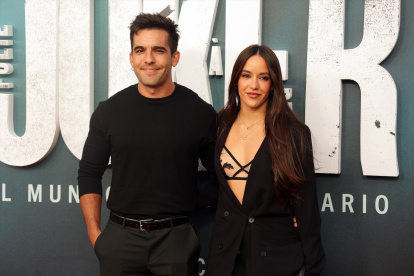 Christian Casas y su novia Mónica.