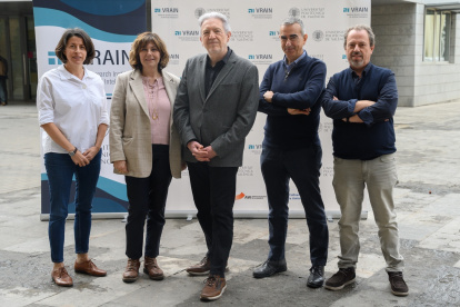 Archivo - Equipo de dirección de VRAIN.