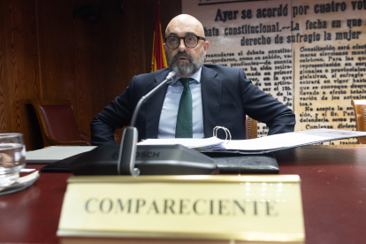El presidente de Adif, Luis Pedro Marco de la Peña, durante su comparecencia ante la Comisión de Investigación sobre el apagón, en el Senado, a 3 de febrero de 2026