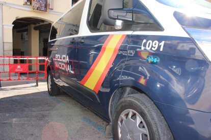 Imagen de un vehículo policial.