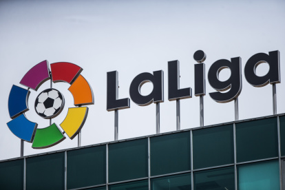 La Sede de la Liga, órgano que dirige la competición de Fútbol Regular, en Madrid, España