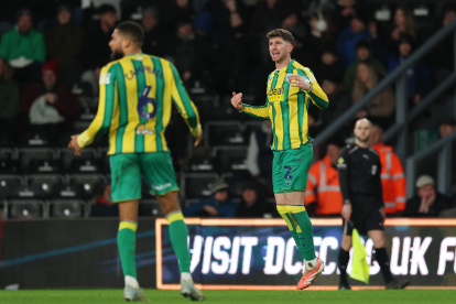 DERBY, ENGLAND - JANUARY 23: Chris Mepham of West Bromwich Albion celebrates scoring his team's first goal during the Sky Bet Championship match between Derby County and West Bromwich Albion at Pride Park on January 23, 2026 in Derby, England. (Photo by Michael Regan/Getty Images)