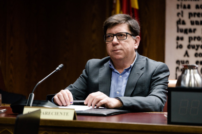 El exdirigente socialista Paco Salazar comparece durante la Comisión de Investigación del ‘caso Koldo’, en el Senado, a 5 de febrero de 2026, en Madrid (España).