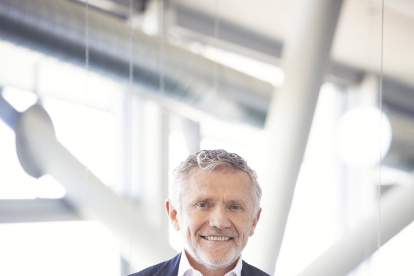 El presidente de Volkswagen Group España Distribución, Paco Pérez Botello en el almuerzo en el que ha participado Esdiario.