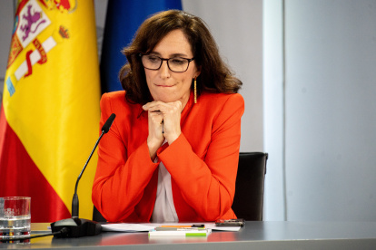 La ministra de Sanidad, Mónica García, durante una rueda de prensa tras la reunión del Consejo de Ministros