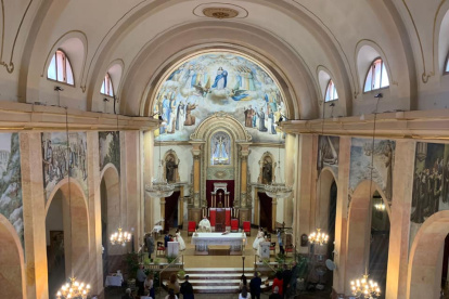 Interior de la iglesia Nuestra Señora de Monte-Sión de Torrent.