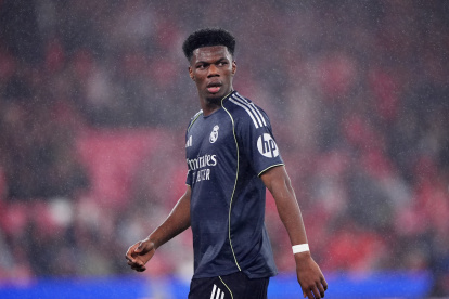 Aurelien Tchouameni en el ultimo encuentro ante SL Benfica (Photo by Jose Manuel Alvarez Rey/Getty Images)