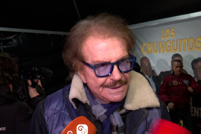 Edmundo Arrocet aclara si Terelu y Carmen Borrego son las culpables de paralización de su libro.
