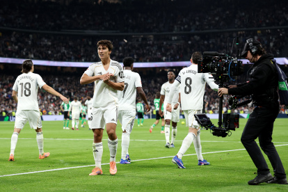 Real Madrid quiere aferrarse al liderato