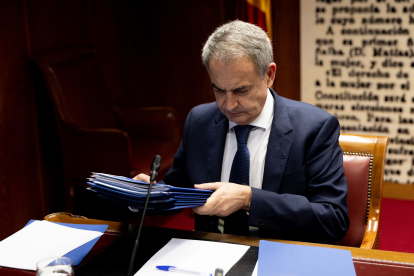 El expresidente del Gobierno José Luis Rodríguez Zapatero comparece ante la Comisión de Investigación sobre el ‘caso Koldo’, en el Senado, a 2 de marzo de 2026, en Madrid (España). Zapatero ha sido citado por el Partido Popular para dar explicaciones sobre el rescate financiero público a la aerolínea Plus Ultra, por ello el PP ha pedido las declaraciones de IRPF desde que el socialista fue presidente, su declaración de bienes y propiedades, tanto en España como en el extranjero, y copia de las comunicaciones con las autoridades venezolanas por el rescate de la compañía Plus Ultra.

Eduardo Parra / Europa Press
02/3/2026