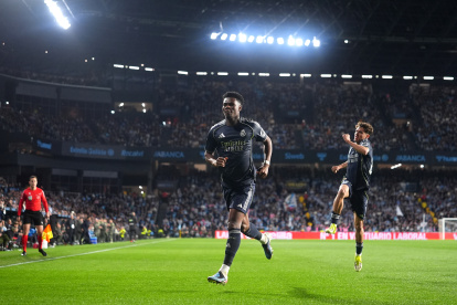 VIGO, SPAIN - MARCH 06: Aurelien Tchouameni of Real Madrid celebrates scoring his team's first goal during the LaLiga EA Sports match between RC Celta de Vigo and Real Madrid CF at Estadio Abanca-Balaidos on March 06, 2026 in Vigo, Spain. (Photo by Jose Manuel Alvarez Rey/Getty Images)