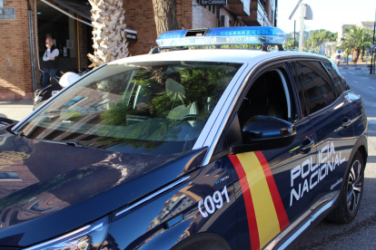Imagen de archivo de un vehículo de la Policía Nacional.