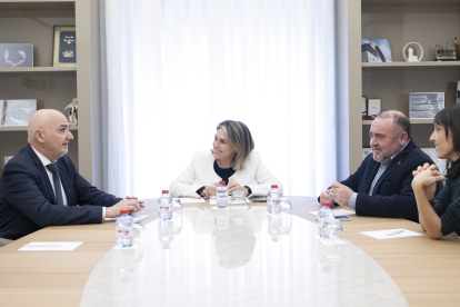 Reunión de Marta Barrachina con el presidente de la SECV.