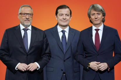 Carlos Pollán (Vox), Alfonso Fernández Mañueco (PP) y Carlos Martínez (PSOE)