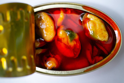 Mejillones en escabeche en conserva, el ingrediente clave de la tapa viral del chef Marcos Serén