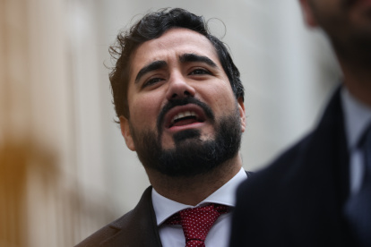 (Foto de ARCHIVO)
El eurodiputado y líder de Se Acabó la Fiesta (SALF), Luis 'Alvise' Pérez, a su llegada al Tribunal Supremo, a 26 de enero de 2026, en Madrid (España). El Tribunal Supremo (TS) escucha hoy al eurodiputado y líder de Se Acabó la Fiesta (SALF) por el presunto acoso a dos eurodiputados que fueron en su lista a las elecciones europeas y que acabaron querellándose contra él.

Alejandro Martínez Vélez / Europa Press
26/1/2026
