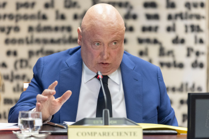 El presidente ejecutivo y fundador de Forestalia Renovables, Fernando Samper Rivas, comparece ante la comisión del ‘caso Koldo’, en el Senado, a 6 de abril de 2026