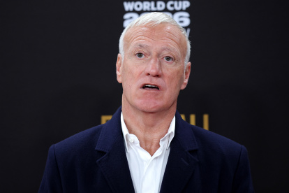 WASHINGTON, DC - DECEMBER 05: Didier Deschamps, Head Coach of France, posse on the red carpet prior to the FIFA World Cup 2026 Official Draw at John F. Kennedy Center for the Performing Arts on December 05, 2025 in Washington, DC.  (Photo by Kevin Dietsch/Getty Images)